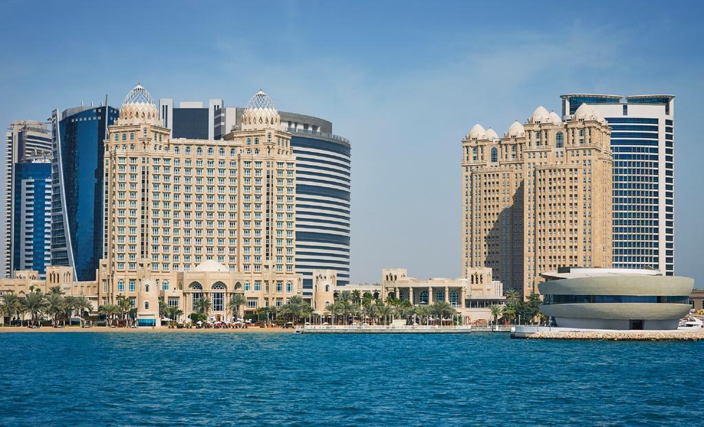 Four Seasons Hotel Doha Luaran gambar The Jumeirah Beach Hotel (left) and Jumeirah Creekside (right)